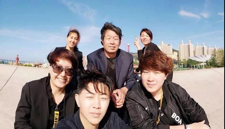 司机行驶突发疾病死亡,运输公司司机在开车路上疾病死亡