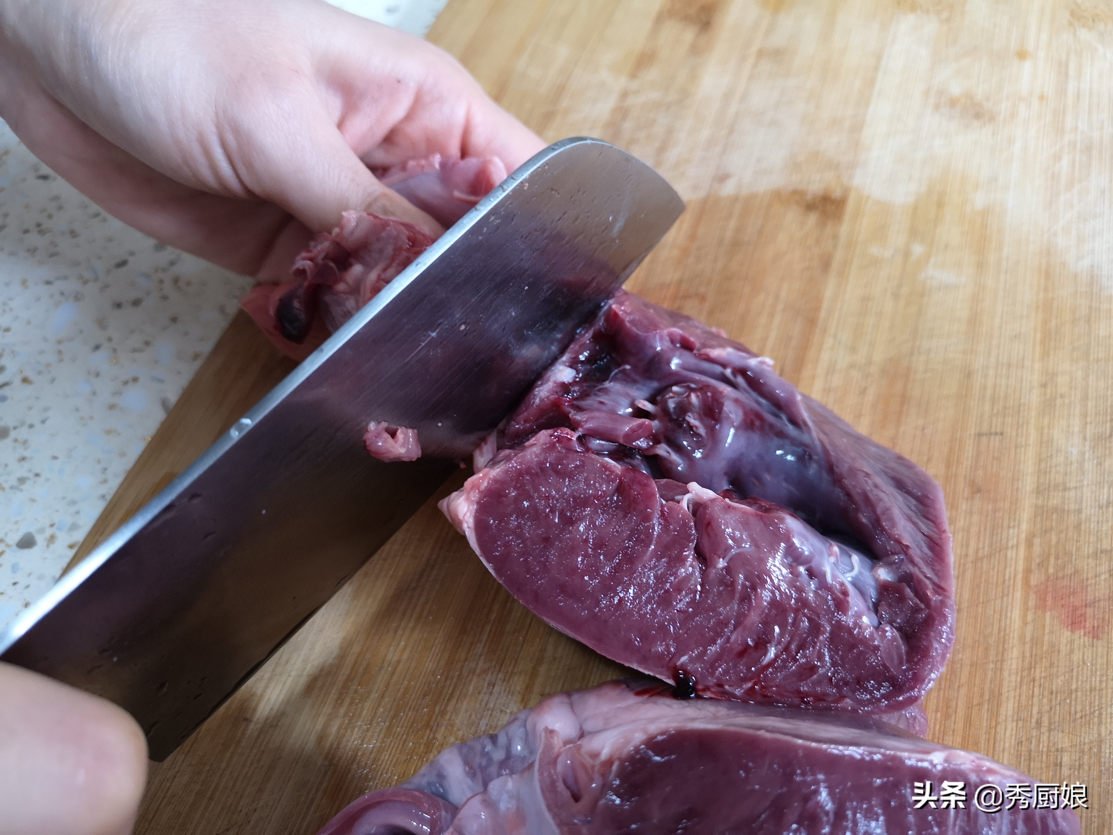 猪大肠、猪小肠、猪肚、猪心、猪肝，怎么清洗才最干净，答案来了