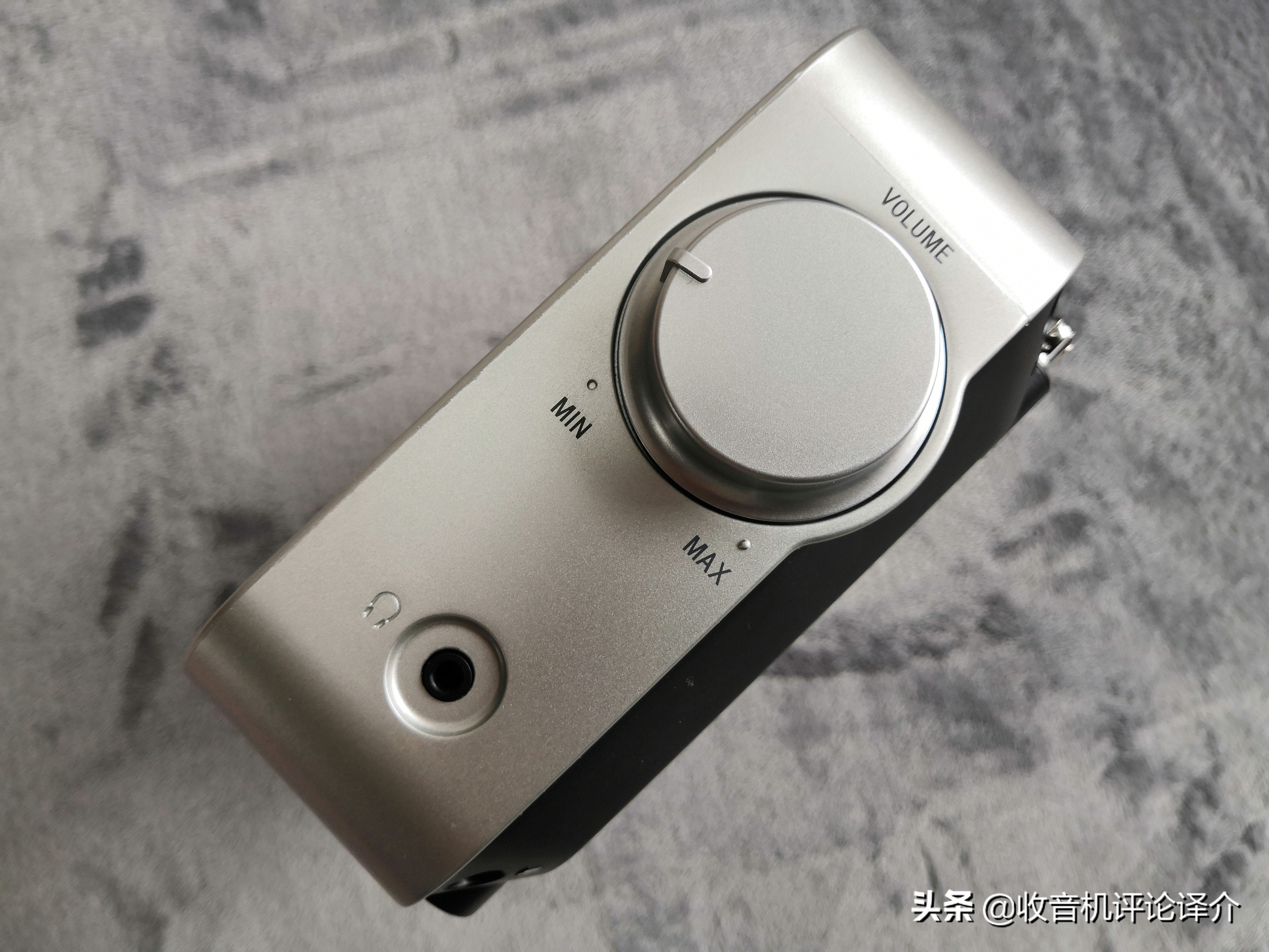 索尼短波收音机哪个好,调频收音机测评