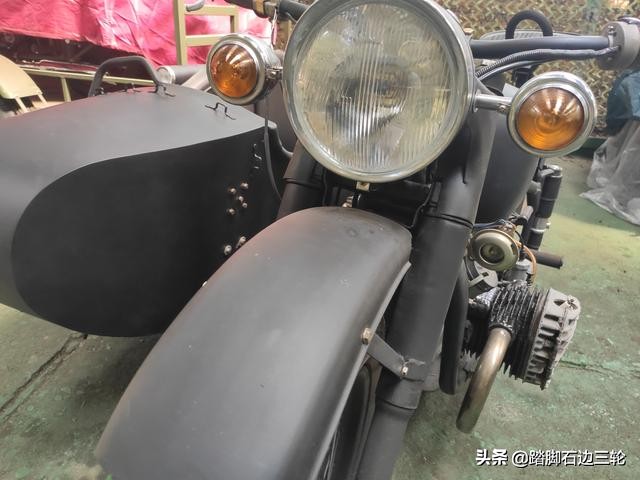 翻新长江750摩托车,翻新长江750