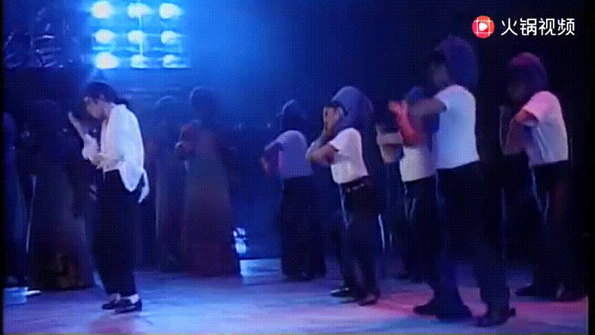 1983年迈克尔杰克逊日本演唱会,迈克尔杰克逊blackorwhite1992年彩排