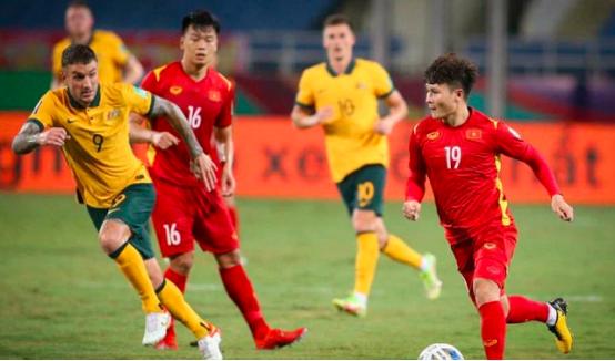 同是2连败，越媒认为自己比国足有内容，称输谁无所谓只要赢中国