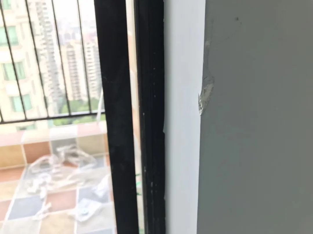 先装门还是先贴壁布呢,先装门还是先贴壁纸