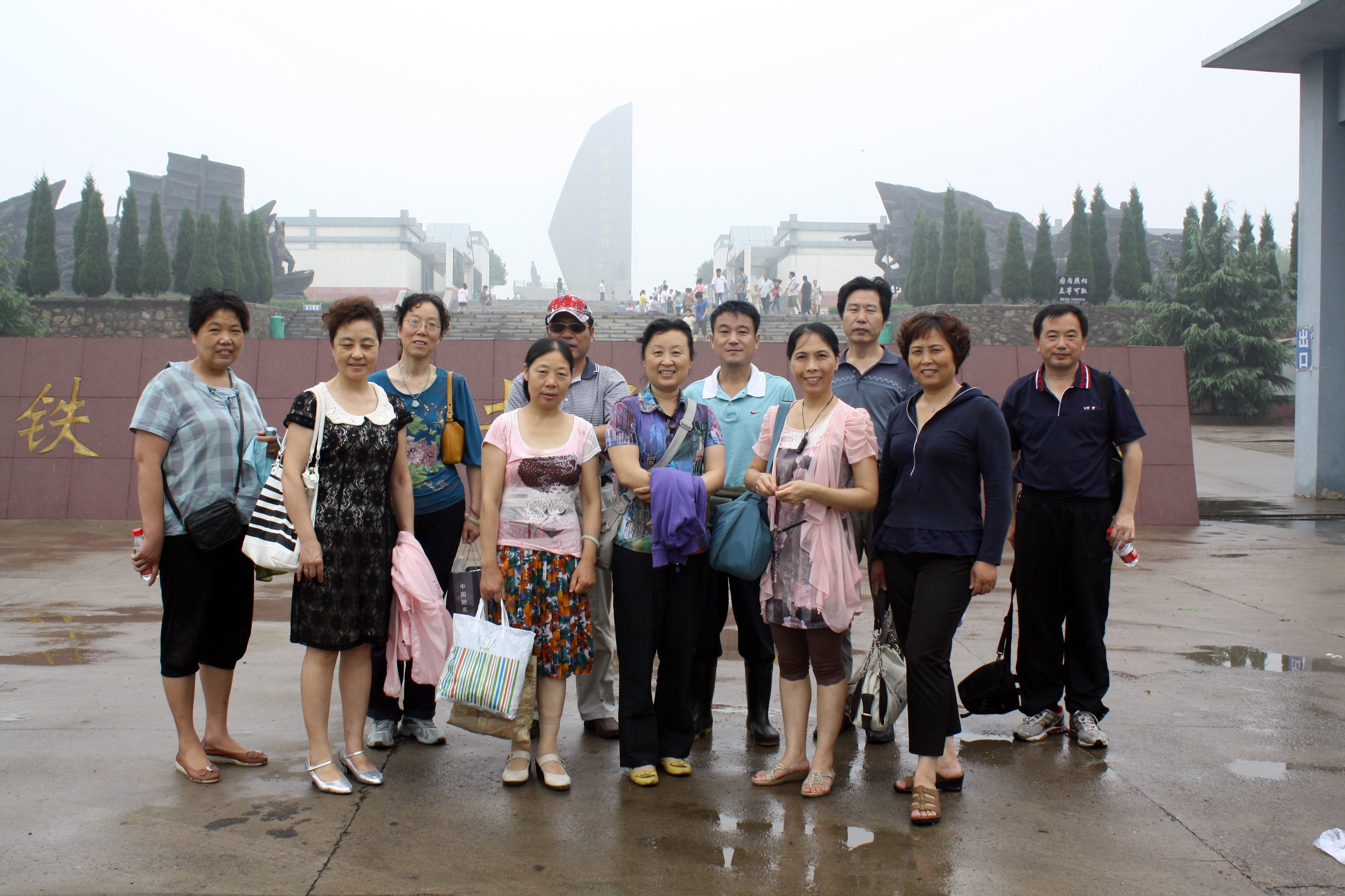 微山湖上静悄悄男声完整版,微山湖上静悄悄的微山湖