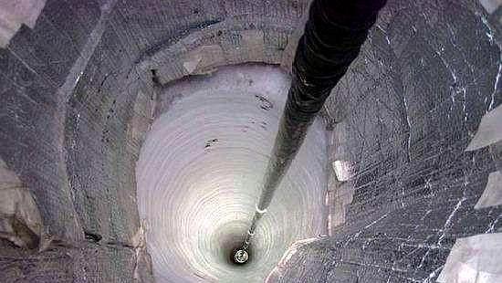 俄罗斯13000米深井神秘声音,俄罗斯挖穿地球的深井在哪里