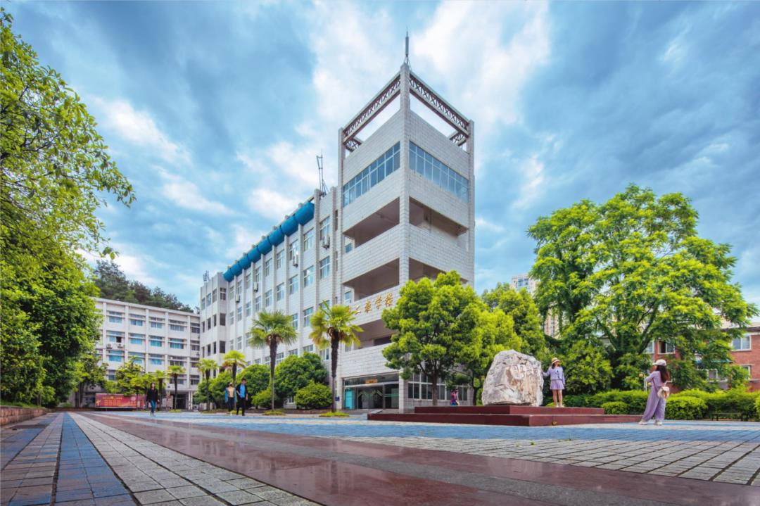 我国唯一一所以汽车命名的大学,中国第一个交通大学