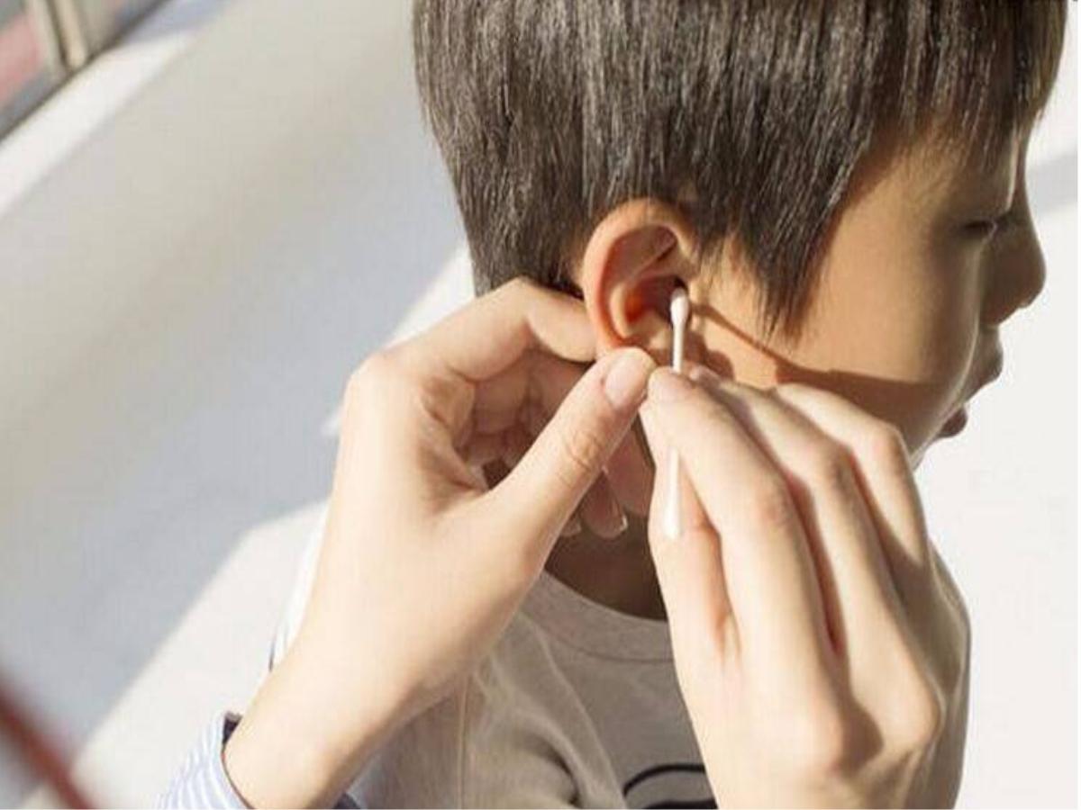 掏耳朵对宝宝听力有影响吗,掏耳朵导致鼓膜穿孔严重吗