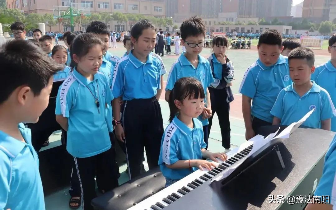 建党百年学校组织的迎七一活动,邓州市庆祝建党100周年活动选拔赛