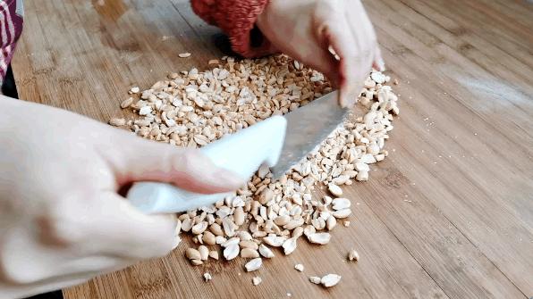 简单步骤绝妙滋味花生牛轧糖,熬糖版花生牛轧糖喷喷香