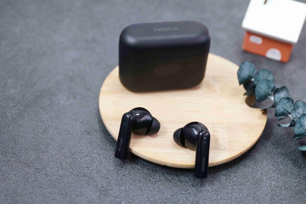 诺基亚e1200和小米头戴蓝牙耳机,诺基亚蓝牙耳机值得入手吗