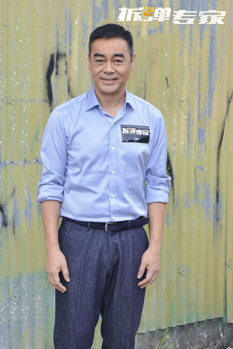 刘德华伤后全面复出接拍《拆弹专家2》搭档倪妮有没有CP感?