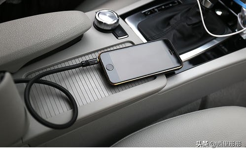 手机导航怎么投屏到车机,手机导航能投屏到抬头显示上吗