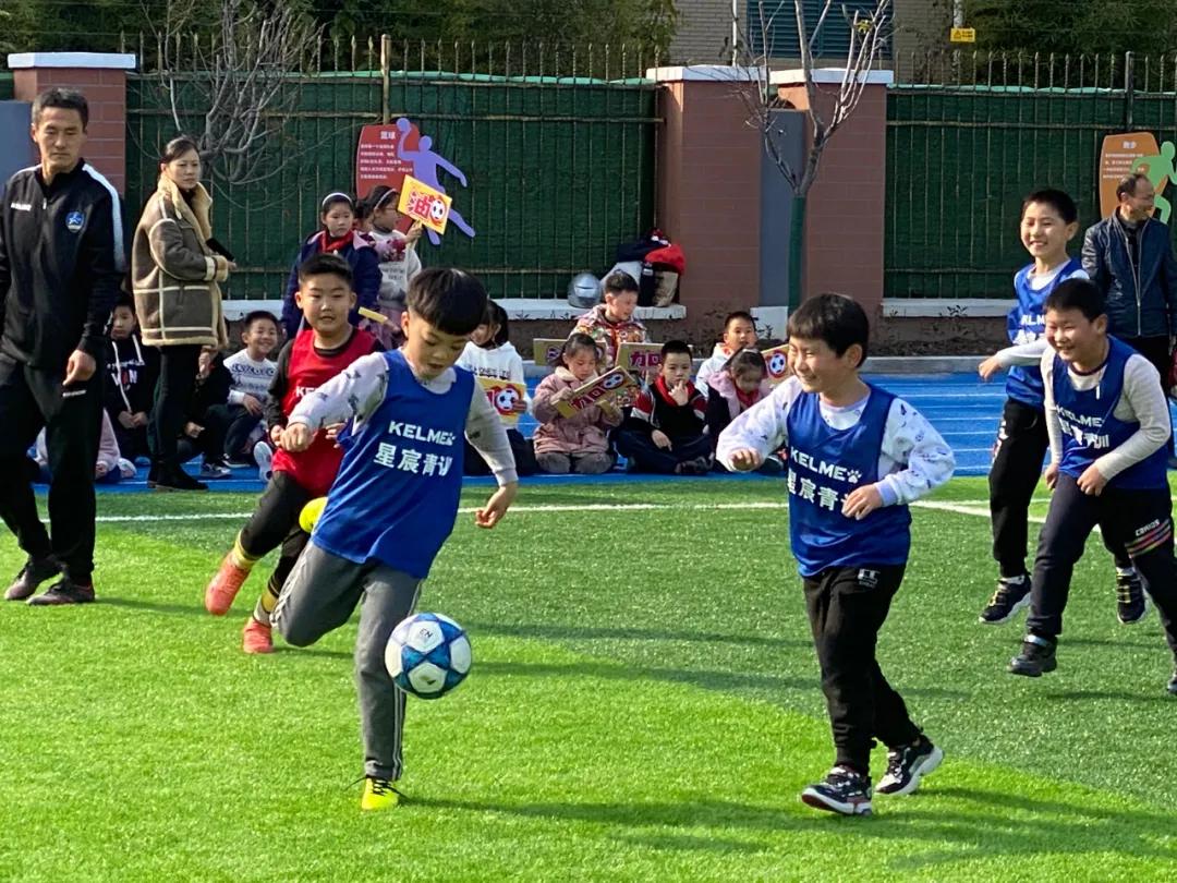 魅力足球绿荫筑梦,魅力足球伴我成长