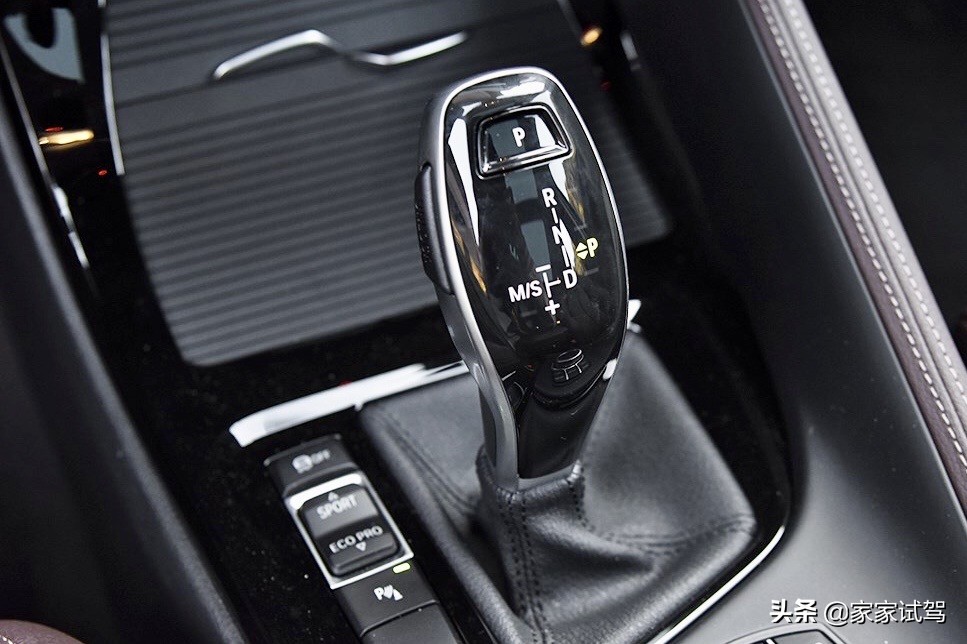 当新BMWX1遇见奔驰GLB，论一台紧凑型SUV该有的样子