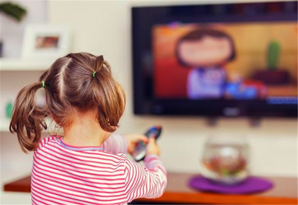 “天天看电视”的孩子，和“不看电视”的孩子，这3个差距很明显