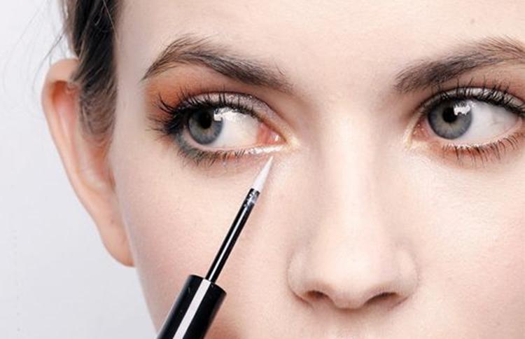 适合近视眼的眼线笔,眼线笔的挑选方法
