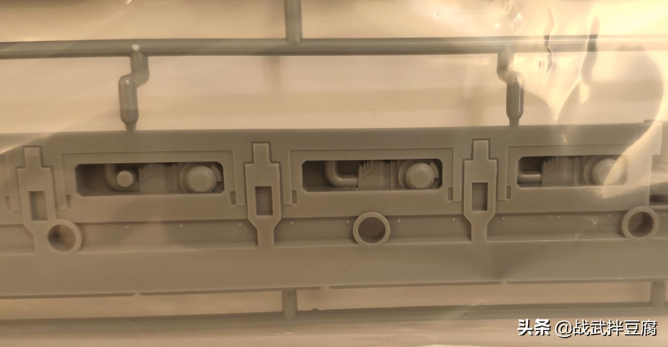 流浪地球运输车模型开箱视频,载具模型流浪地球