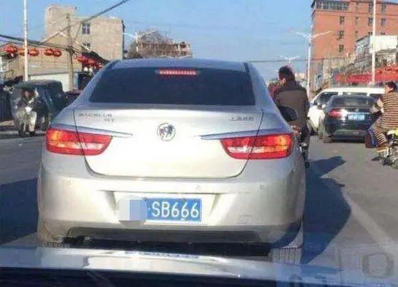 最奇葩的国家车牌,国内最奇怪的车牌号