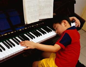 如何解决孩子们练琴的苦恼,孩子不喜欢练琴有必要学下去吗
