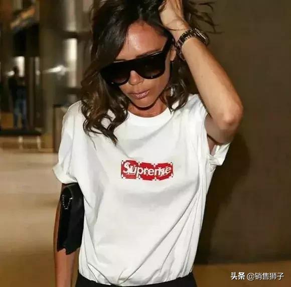 为什么这么多人喜欢t恤,为什么一件t恤卖一百多