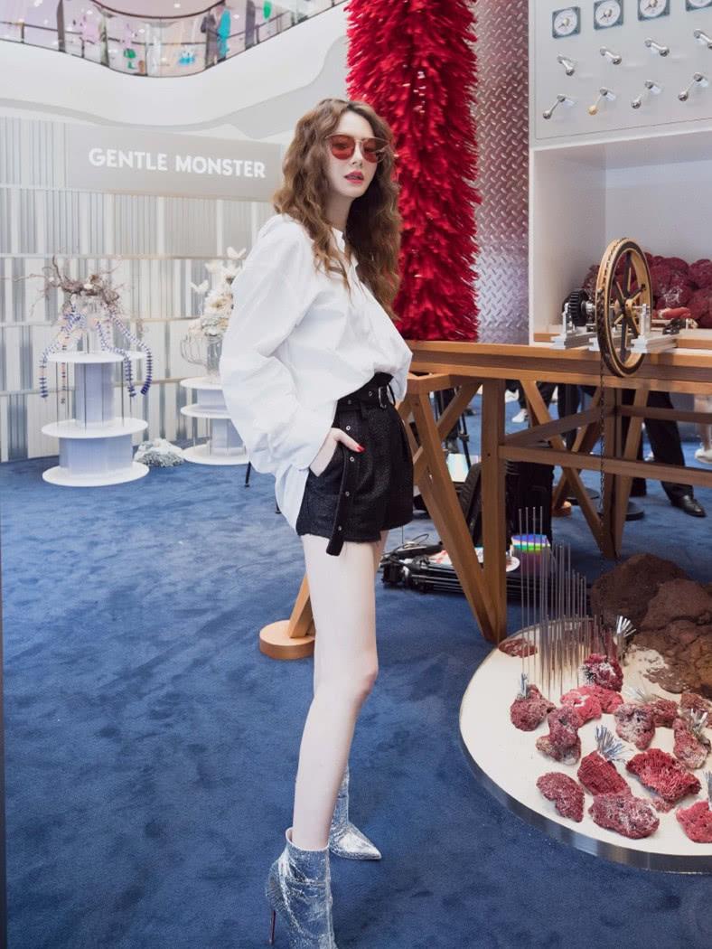 小个子微胖女生夏天穿的短裤,小个子夏季短裤适合穿多长