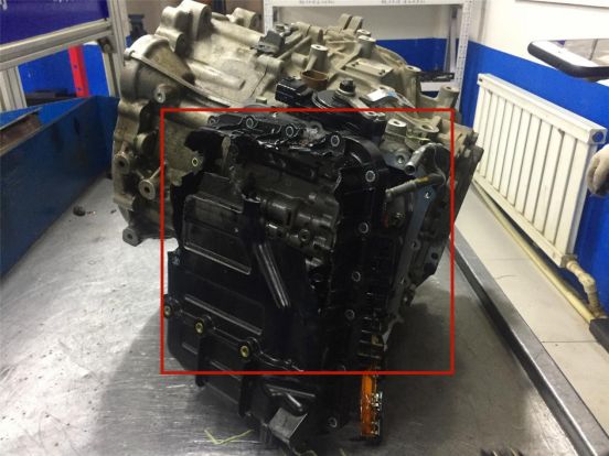 现代胜达手动挡变速箱维修,现代新胜达变速箱故障