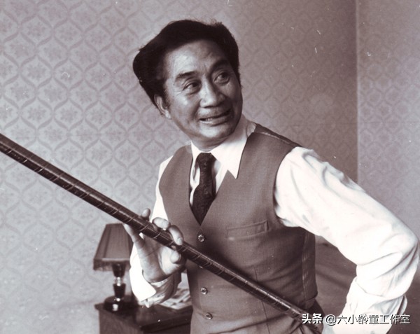 六小龄童纪念日,六小龄童和父亲合影