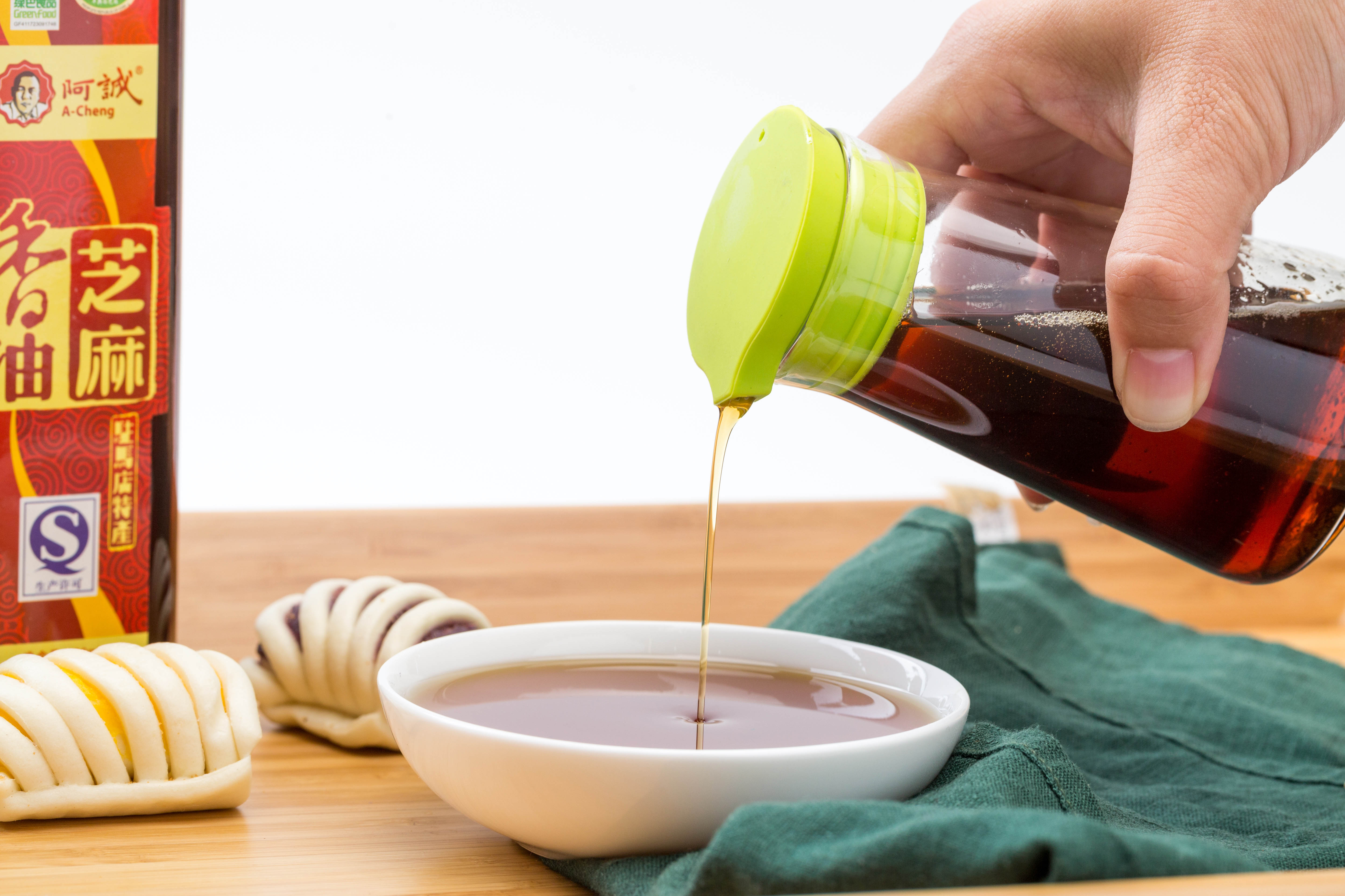 芝麻油能美容吗,用于养生黑芝麻油如何吃