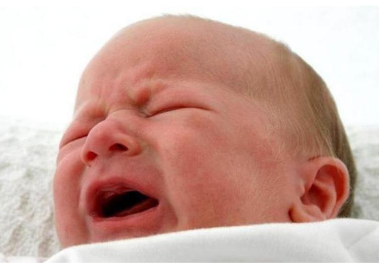 满月宝宝为什么哭的时候脸发紫,为啥满月宝宝哭得那么凶
