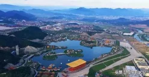 魔都大型解压游乐场,魔都摩天滑梯