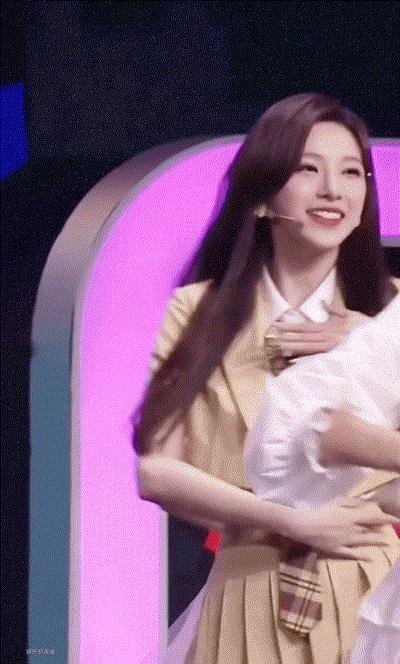 中央电视台才貌双全的美女主持人,新晋央视女主持