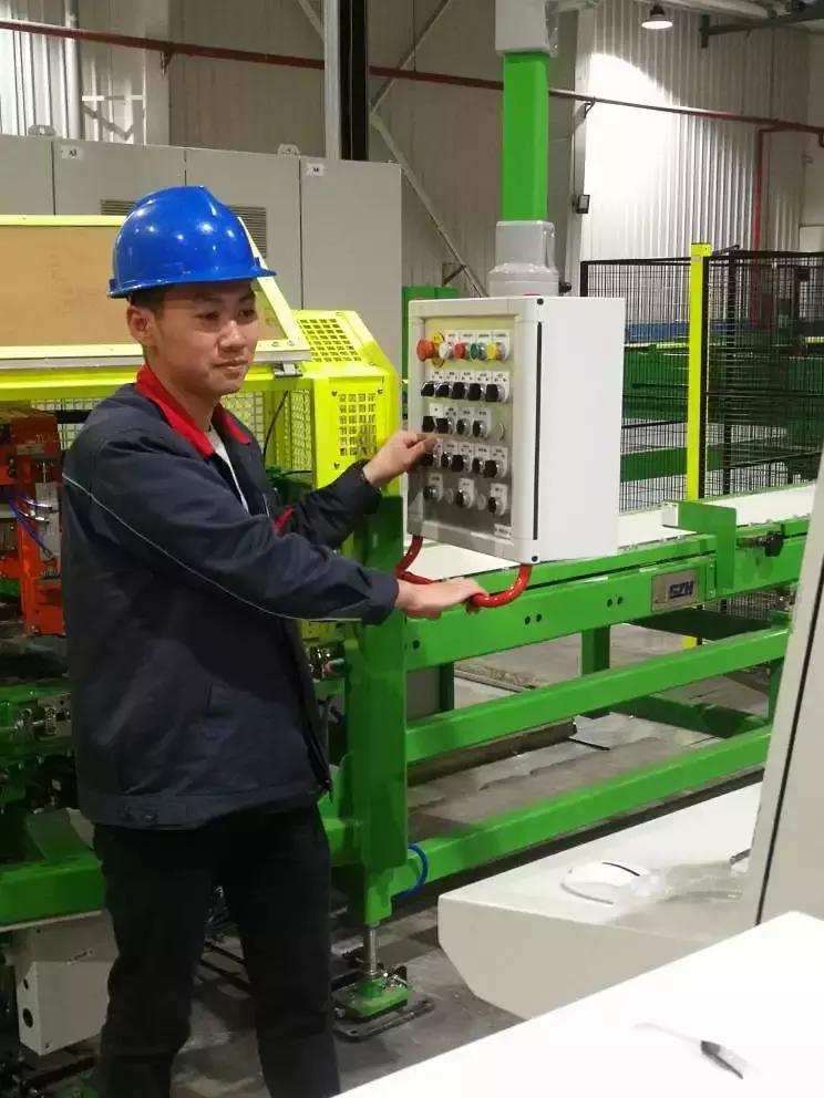 五一劳动节致敬劳模,五一劳模精神心得体会