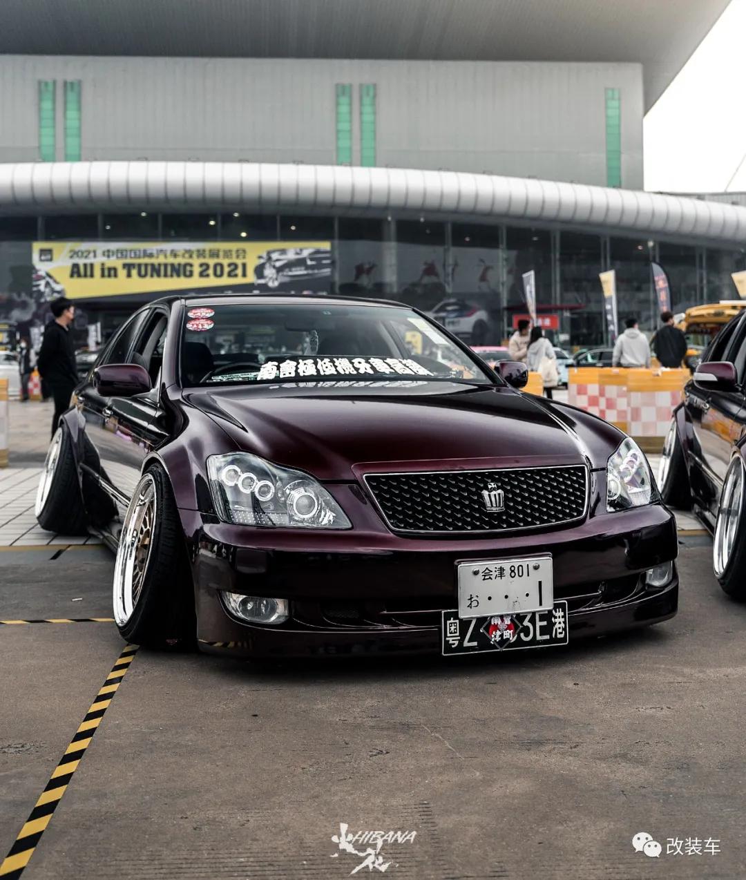 清一色皇冠,清一色豪车