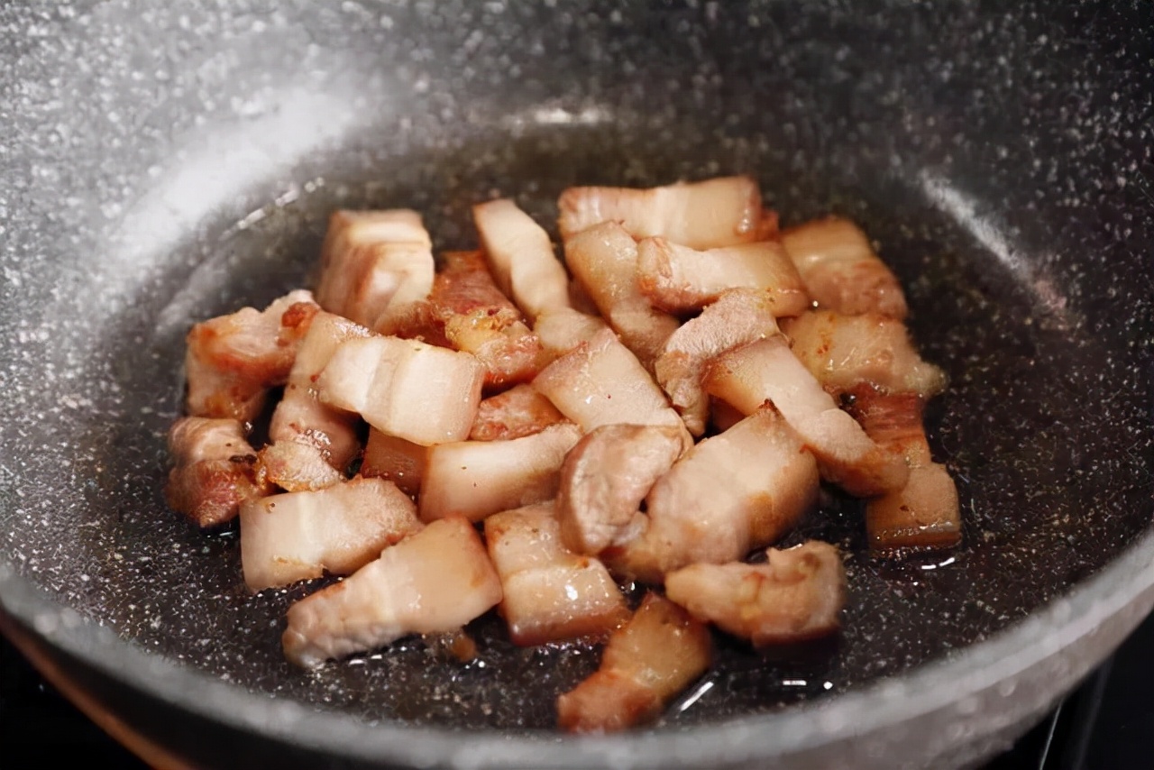 天冷炖点肉的做法,让炖肉更加软烂的窍门还省时省火