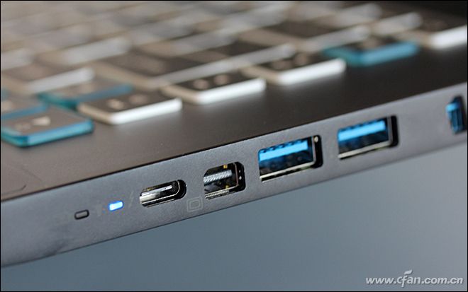 宏碁掠夺者4050游戏本3a测评,宏碁掠夺者刀锋x4090评测