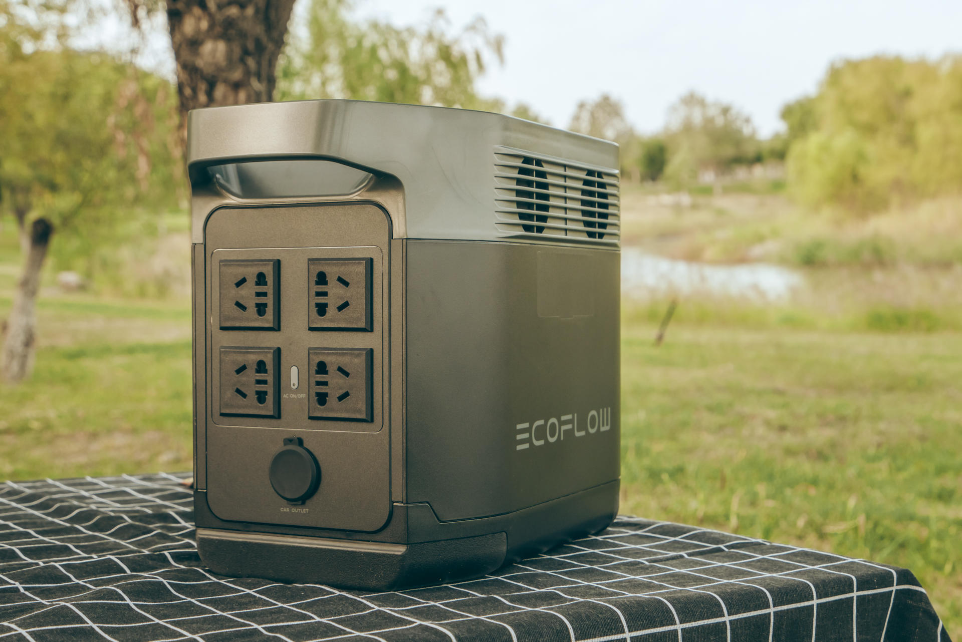 正浩户外电源的太阳能板有用吗,正浩户外电源与太阳能板