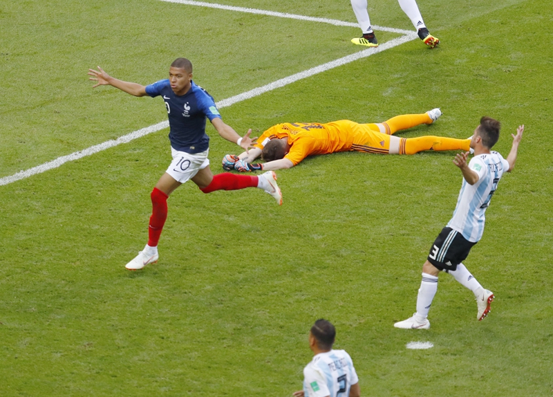 球童是怎么做的,球童主要做什么呢