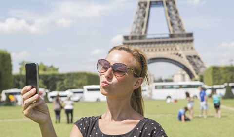 出国旅游都不发朋友圈,出国怎么拒绝帮人带东西