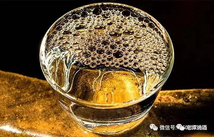 空杯留香怎么鉴别好坏,好酒空杯怎么闻香