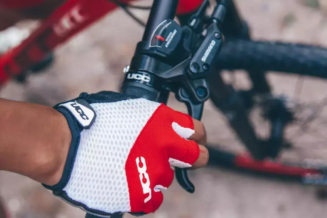 骑上马做自己的骑士,骑上最帅的车做最靓的仔