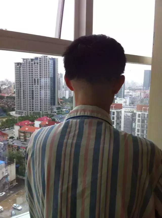 23岁得了甲状腺癌还能活40年吗,42岁得了甲状腺癌能治愈吗