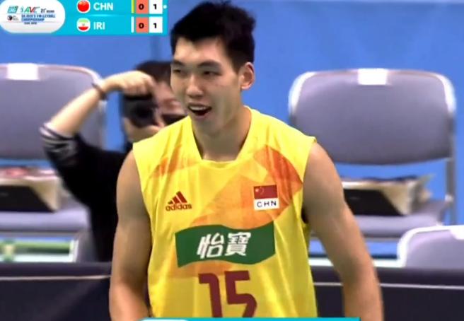 中国男排3-1胜伊朗队,中国男排1-3负于伊朗多人带伤上阵