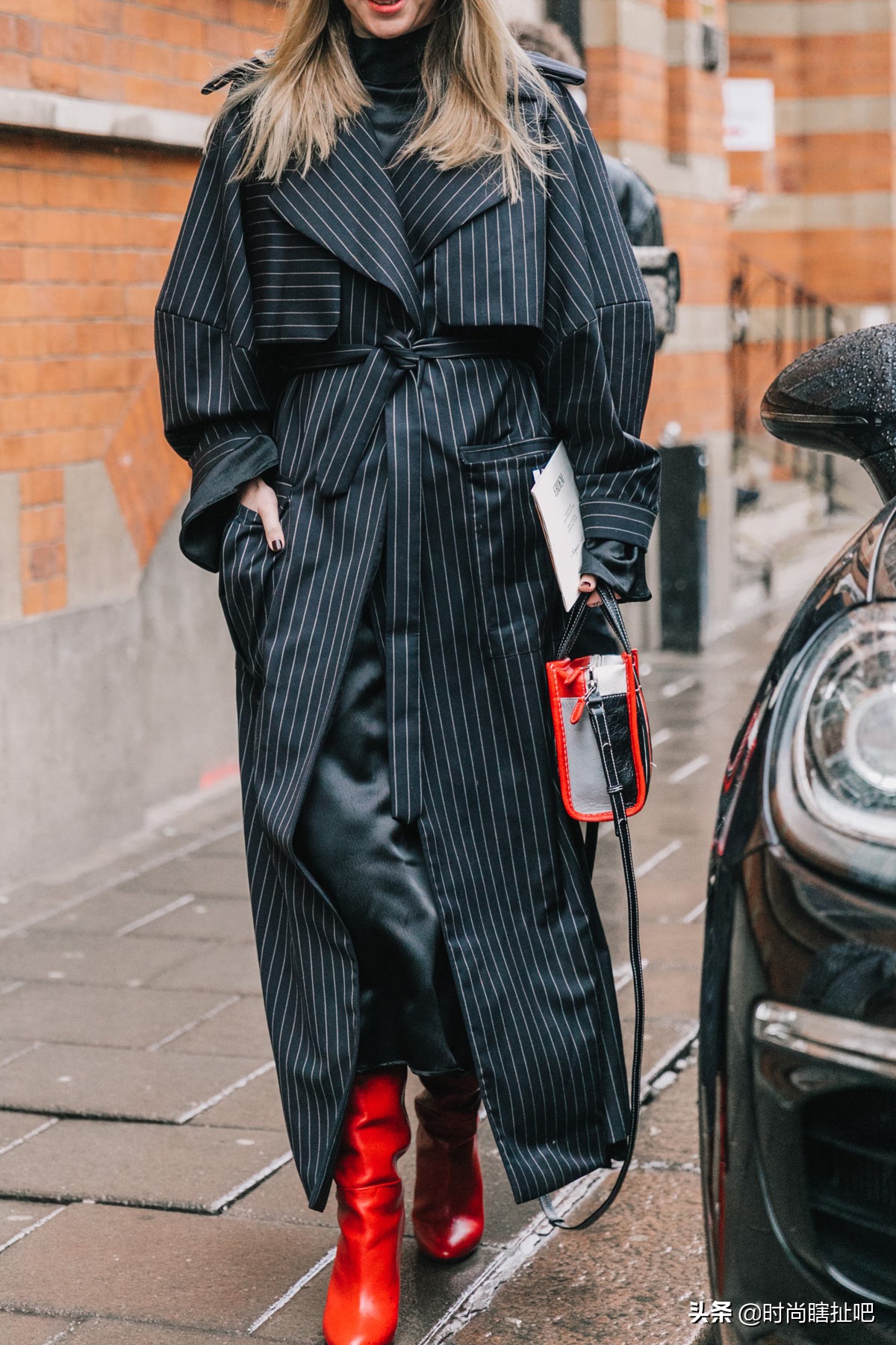 最经典个性的“一身黑”，学会了这三种穿搭方法，想不时髦都难