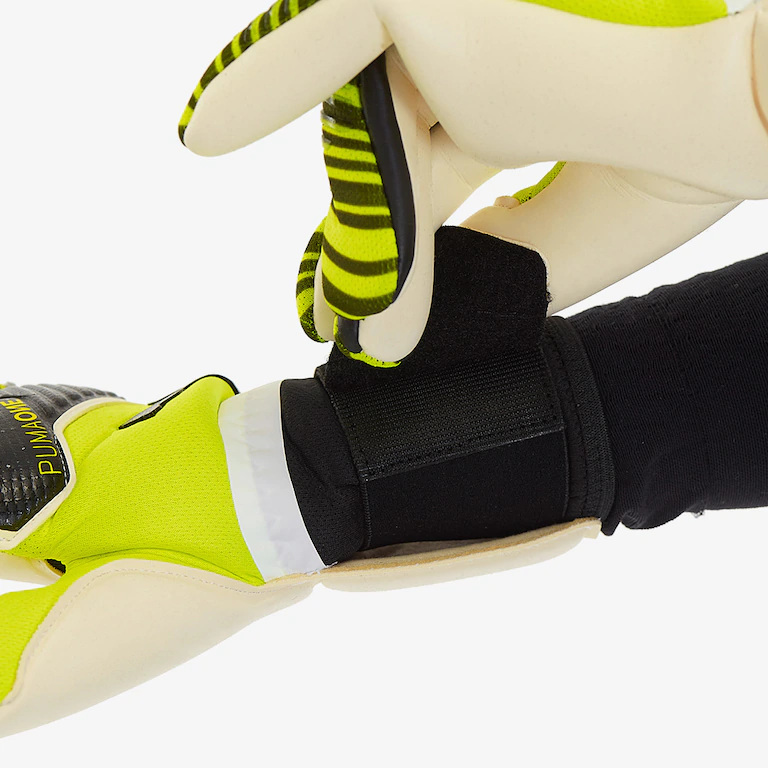 puma和adidas门将手套哪个好,pumafuturez门将手套测评