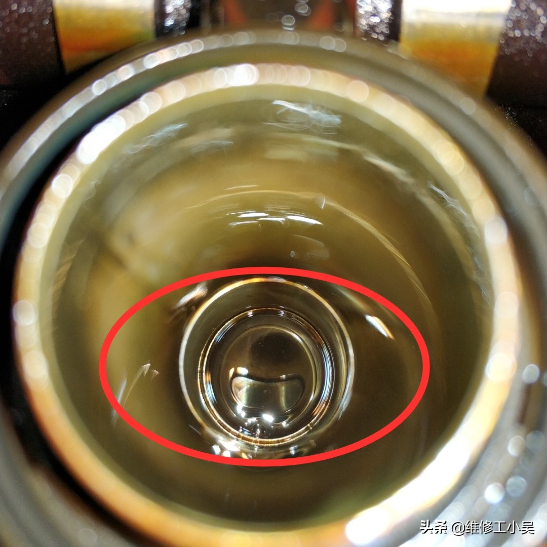 索纳塔十代底盘异响,索纳塔水泥路面底盘异响怎么回事