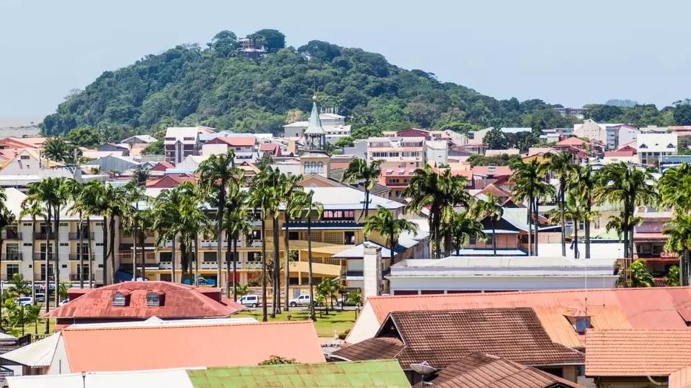 法属圭亚那是不独立的国家吗,法属圭亚那丧失了多少领土