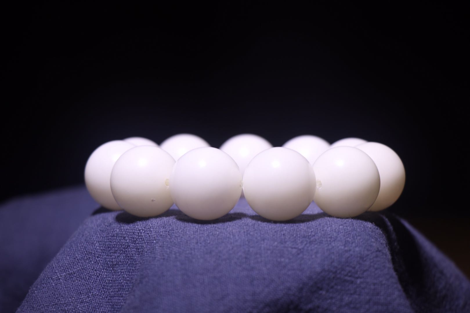 白玉菩提盘玩方法和注意事项,白玉菩提根怎么盘玩和保养