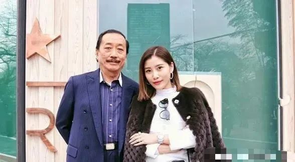 刘德华小姨子生下女儿,刘德华小姨子秀孕肚