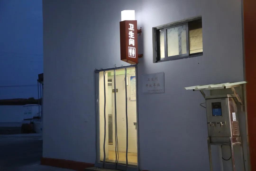 亮了!靓了!更有量了!峰峰“老旧小”加油站穿上了“新衣”