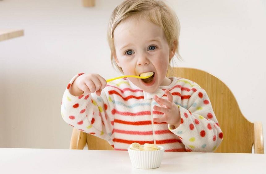 宝宝咀嚼能力差，导致语言发育迟缓，明智家长都这样做